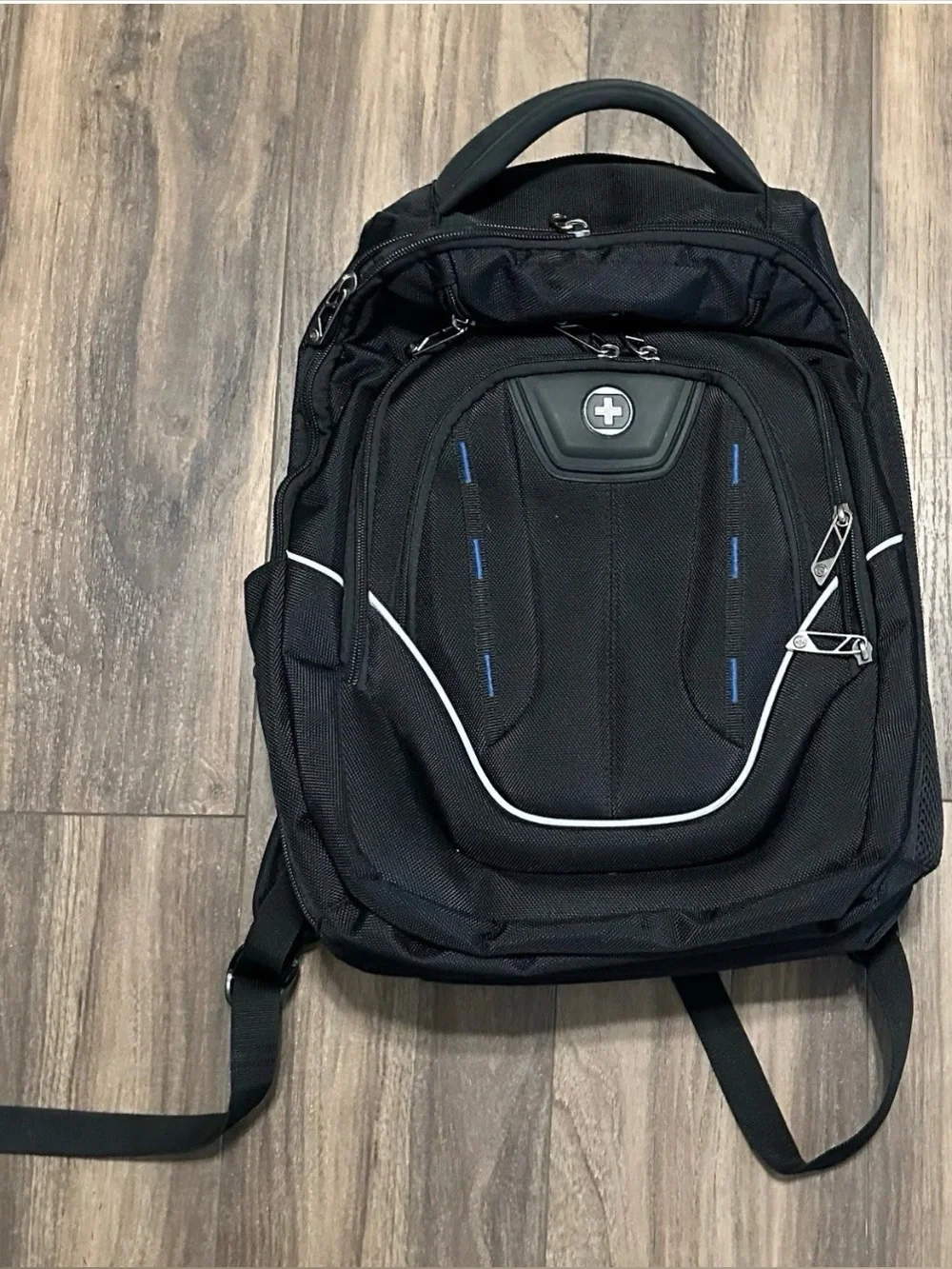 SwissDigital Terabyte Backpack Laptop Bag RFID Charging Port TSA Friendly